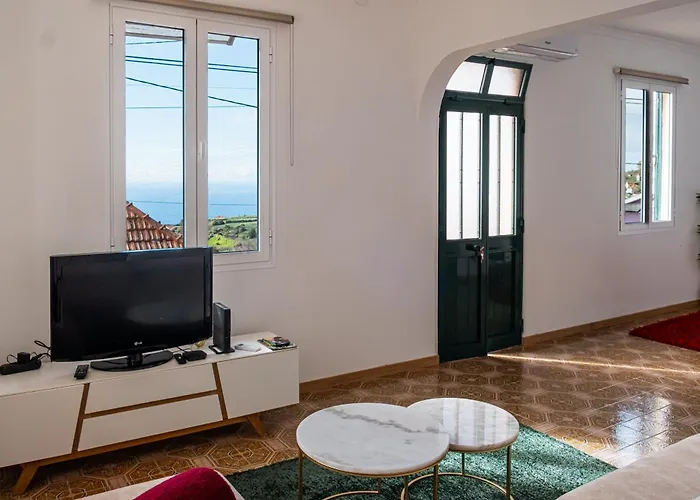 Hills View 2br 公寓