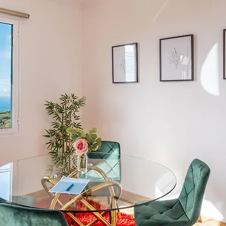 Hills View 2br Apartament