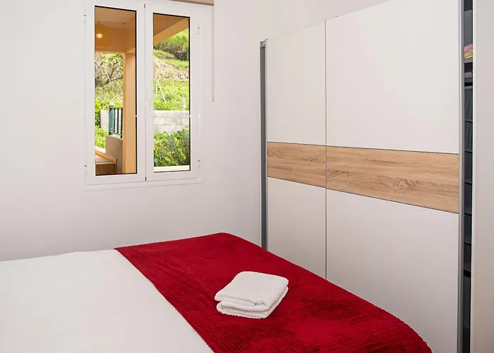 Hills View 2br